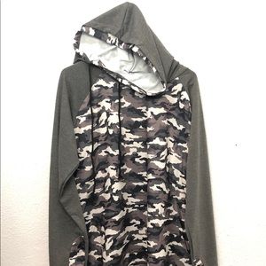NWOT Double hood hoodie camo print